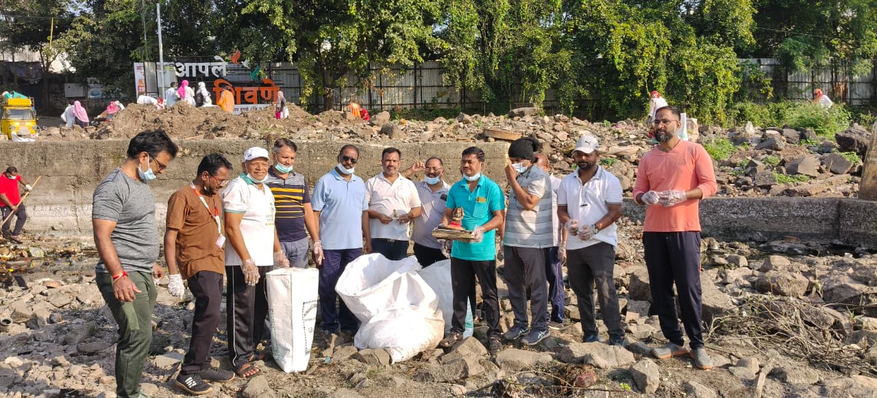 Mutha Riverbed Cleaning Work·Team ATHAANG